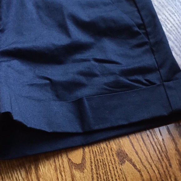 NWT New York & Co Shorts, size 2 - Picture 6 of 6